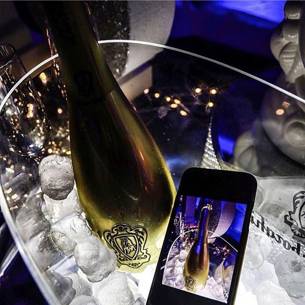 
                  
                    Lamborghini Grand Wine Cooler LED-light
                  
                